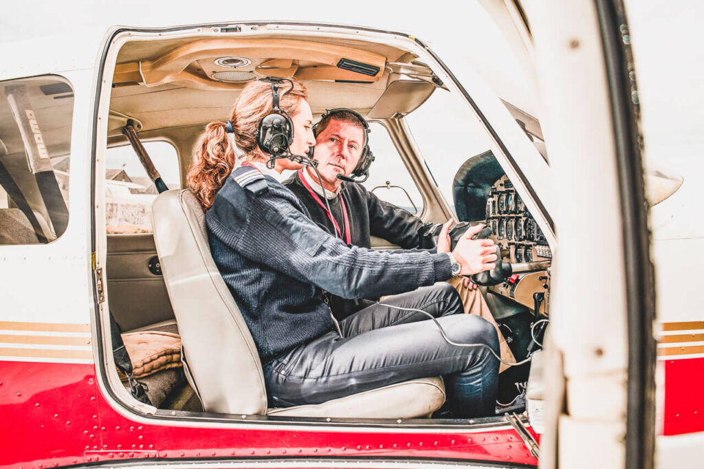 Piloto privado de avión con V.F.R.